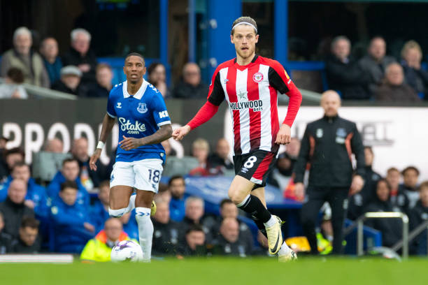 奋勇拼搏 奋勇拼搏