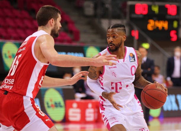 但他的进攻 但他的进攻